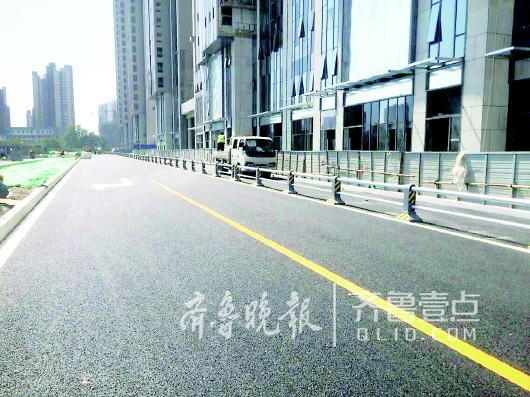 济南首条公交专用路